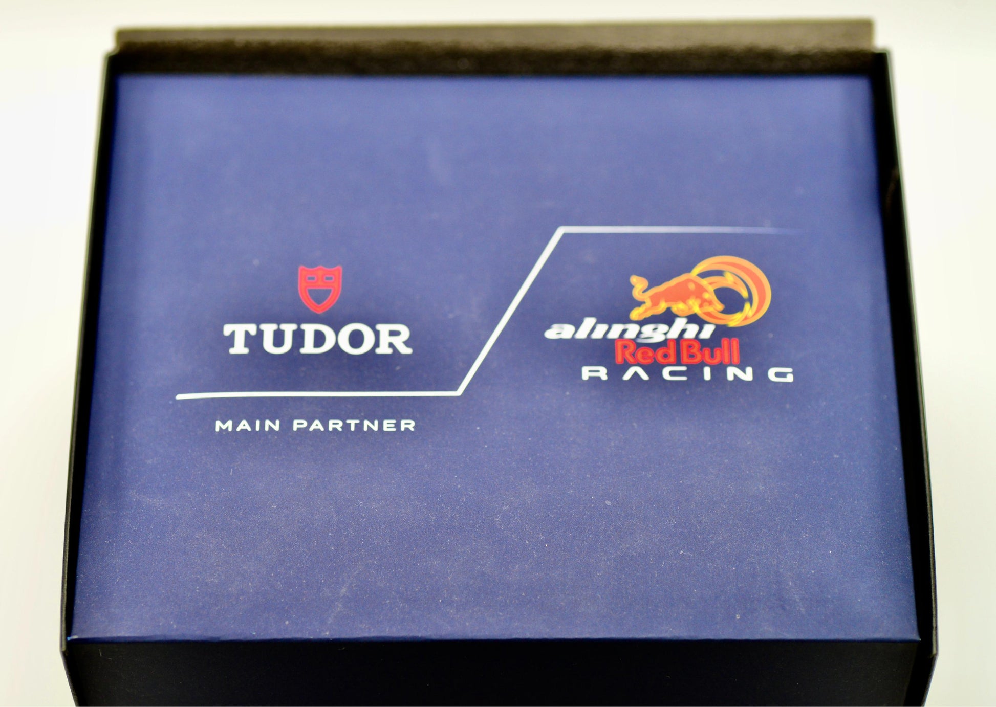 Tudor Sport Watches Pelagos FXD Red Bull Racing Edition 42mm Automatic w/ Full Set M25707KN